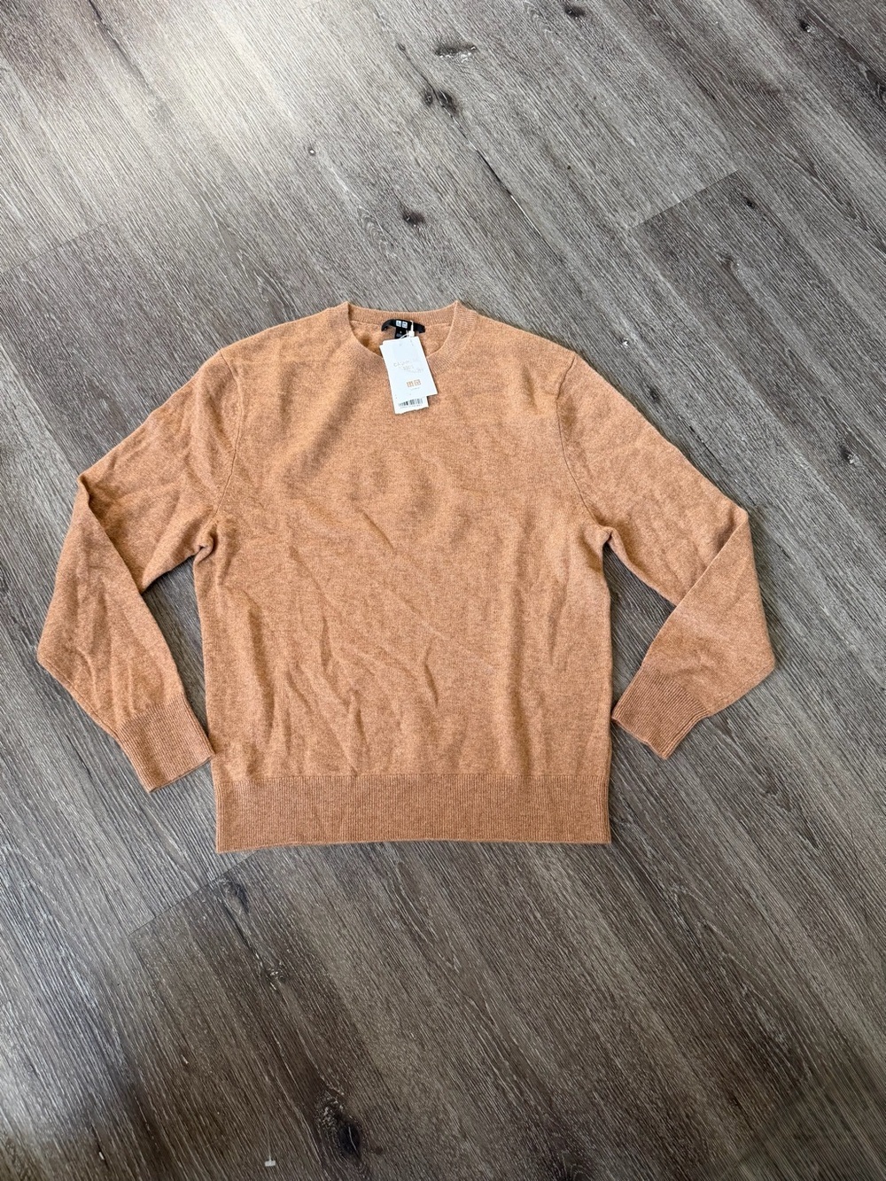 Uniqlo Men's Crewneck Sweater in Light Brown